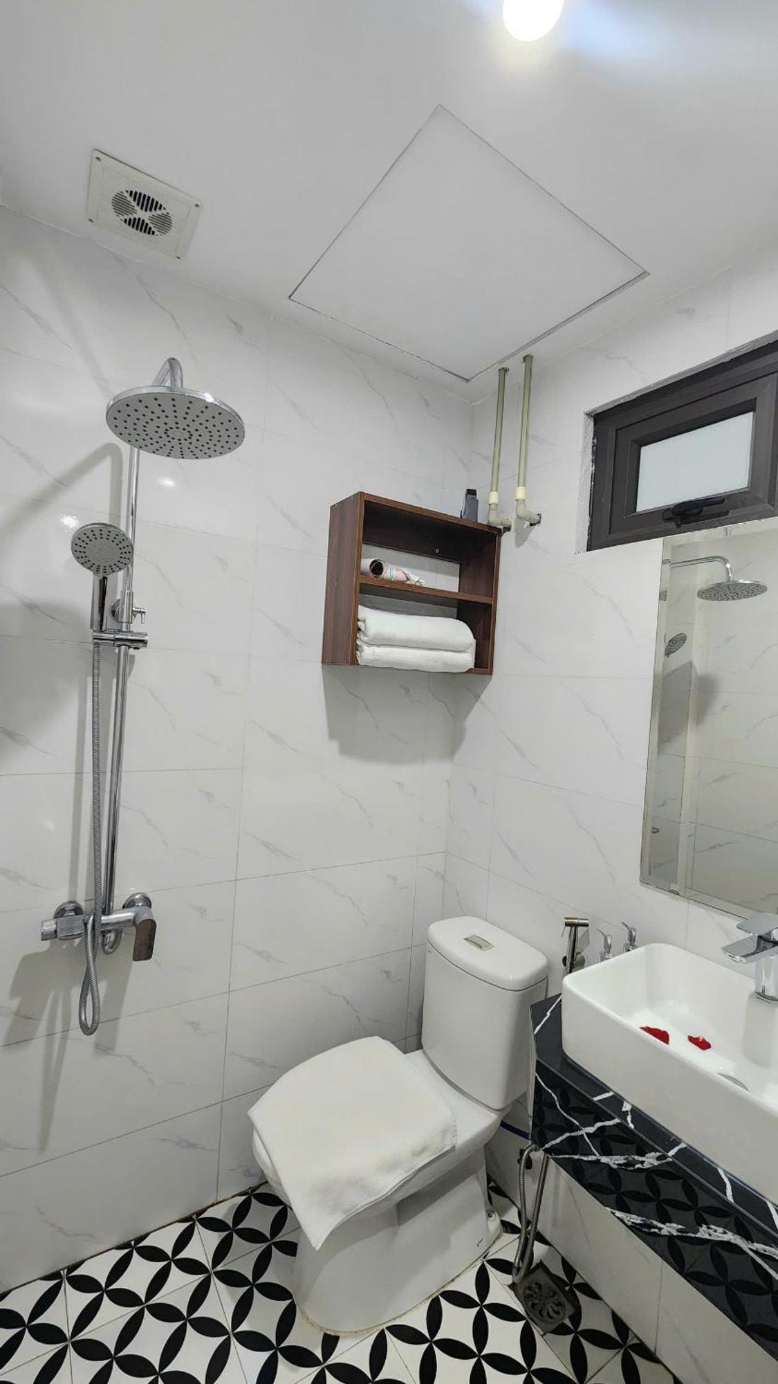 The Ambery Hanoi Boutique Hotel & Travel Exterior photo